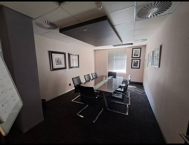 449M² OFFICE FOR SALE IN MELROSE ARCH